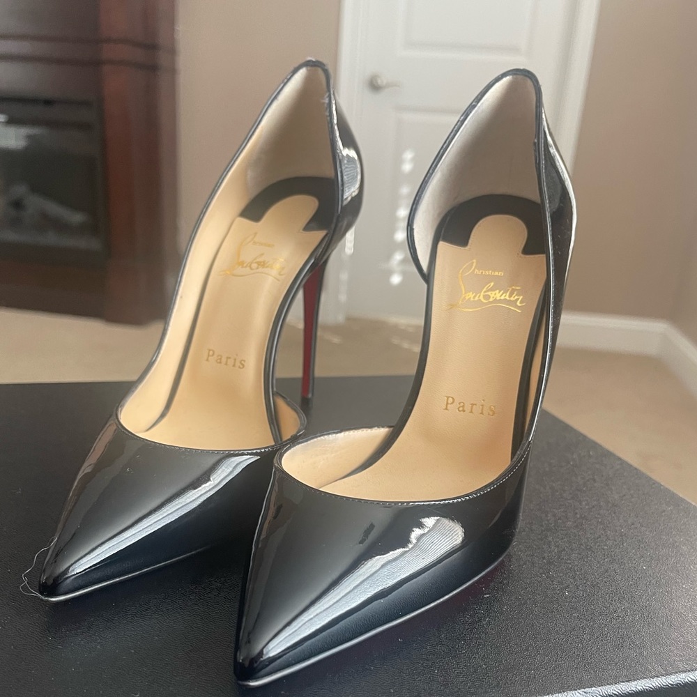 Christian Louboutin Patent Leathered Pumps, size 38.5